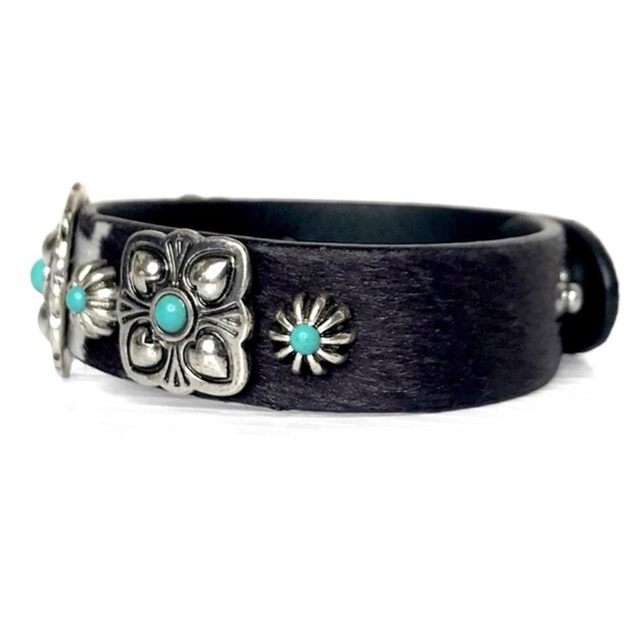 New Handmade Genuine Leather Handcrafted Triple Flower Snap Bracelet - Picture 3 of 5